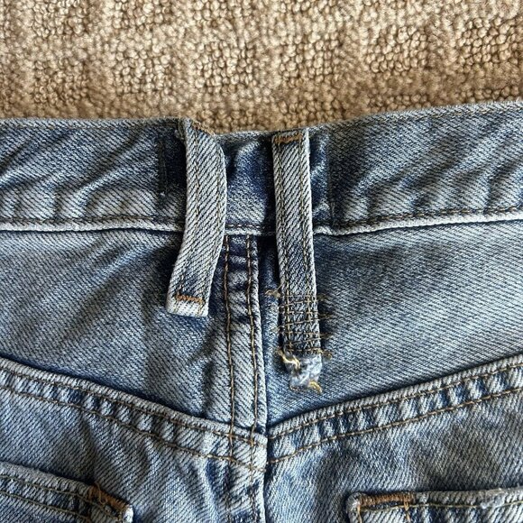 Free People We the Free Distressed Fringe Mid Rise Denim Jean Shorts Size 27 - Picture 7 of 10